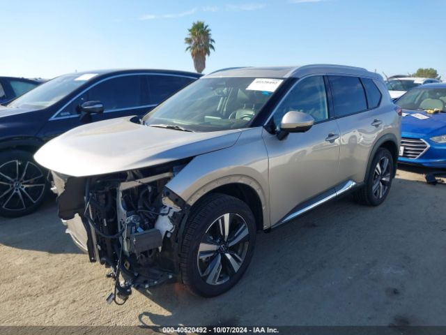 JN8BT3DCXPW103623 Nissan Rogue Platinum Fwd