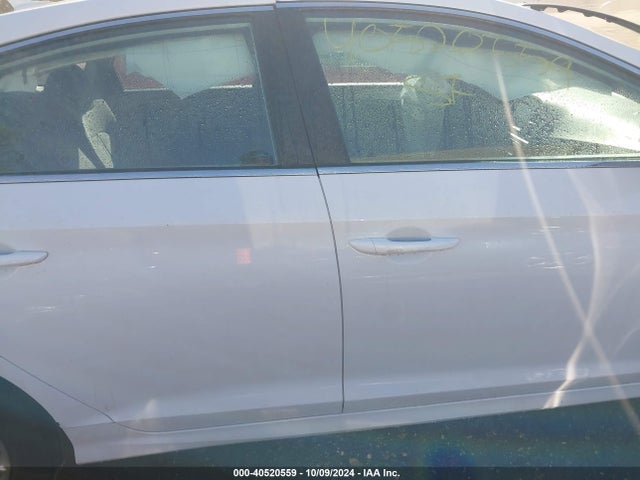 Hyundai SONATA SE 2019 5NPE24AF4KH743230 Image 13
