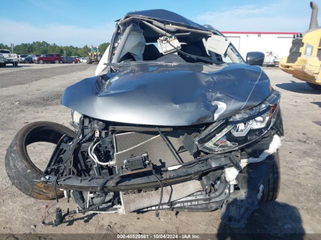 JN1BJ1CR1JW203888 Nissan Rogue Sport Sl