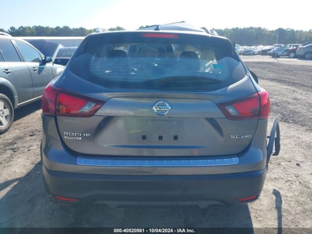 JN1BJ1CR1JW203888 Nissan Rogue Sport Sl