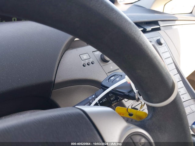 Toyota Prius Three 2014 JTDKN3DU7E1766916 Image 11