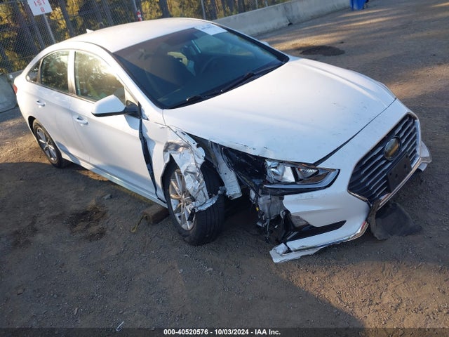 2018 5NPE24AF9JH609814 main image