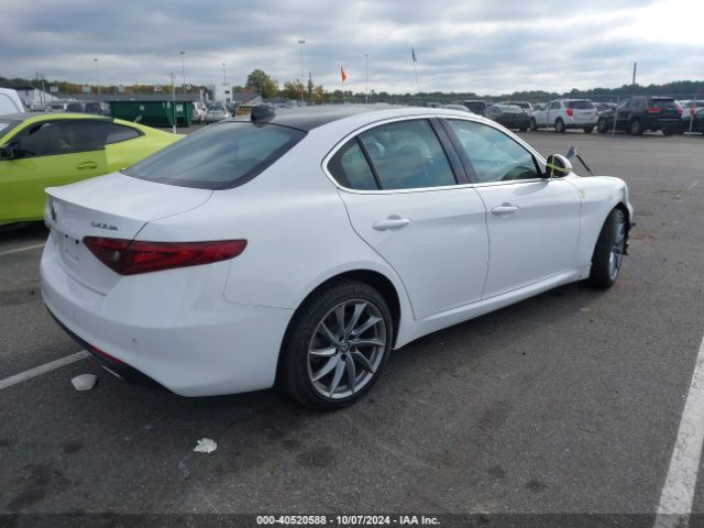 ZARFAEDN7H7551951 Alfa Romeo Giulia Awd