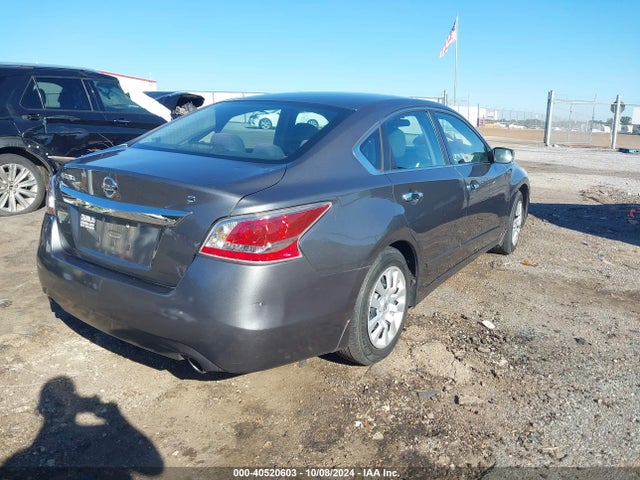 Nissan Altima 2.5 S 2015 1N4AL3AP7FN918726 Image 4