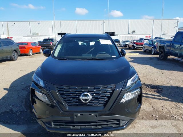 JN8BT3BA8PW010021 Nissan Rogue Sv Fwd