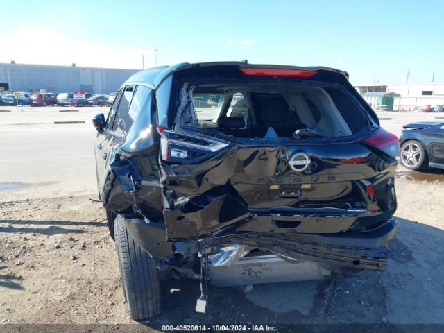 JN8BT3BA8PW010021 Nissan Rogue Sv Fwd