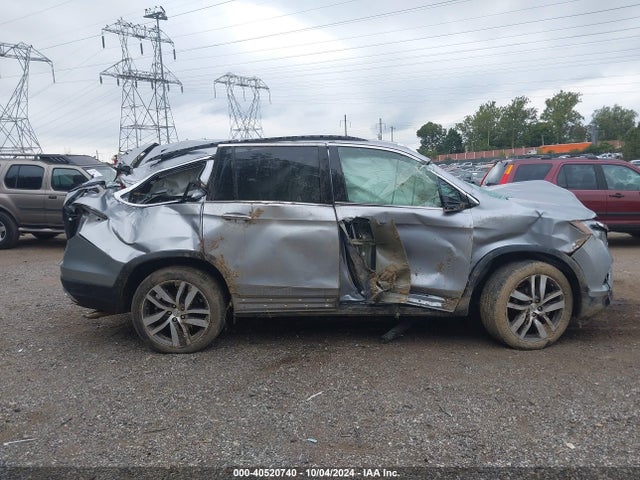 Honda Pilot Touring 2017 5FNYF6H97HB042508 Image 12