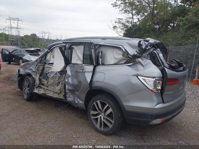 Honda Pilot Touring 2017 5FNYF6H97HB042508 Image 3