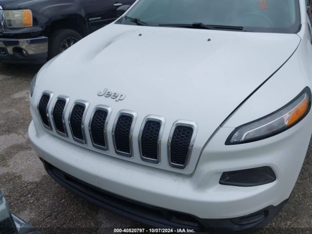 1C4PJLAB5GW324498 Jeep Cherokee Sport