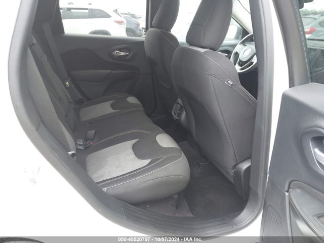 1C4PJLAB5GW324498 Jeep Cherokee Sport