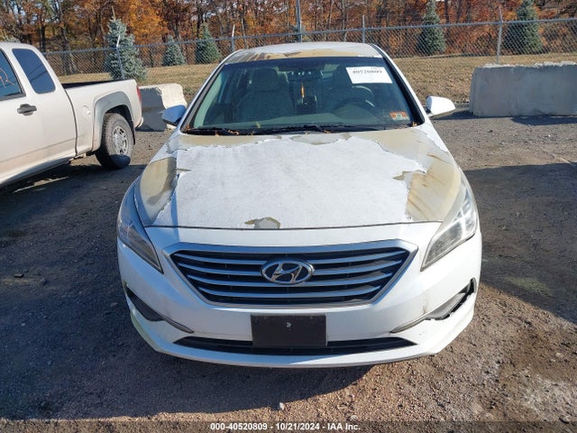 Hyundai SONATA SE 2016 5NPE24AF5GH288900 Image 12