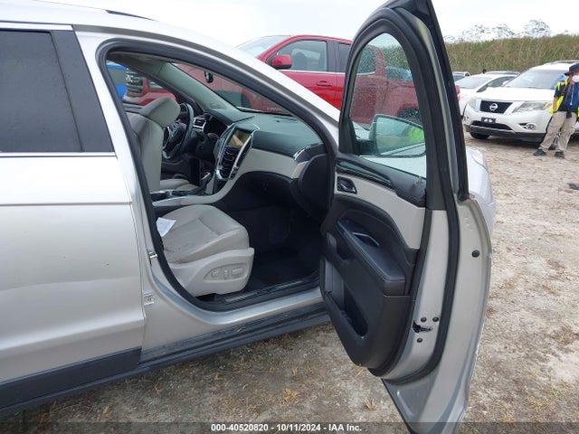 3GYFNBE38FS584671 Cadillac Srx Luxury Collection