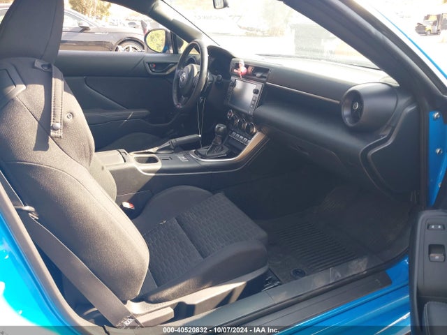 Toyota GR86 2022 JF1ZNBC17N8756626 Image 5
