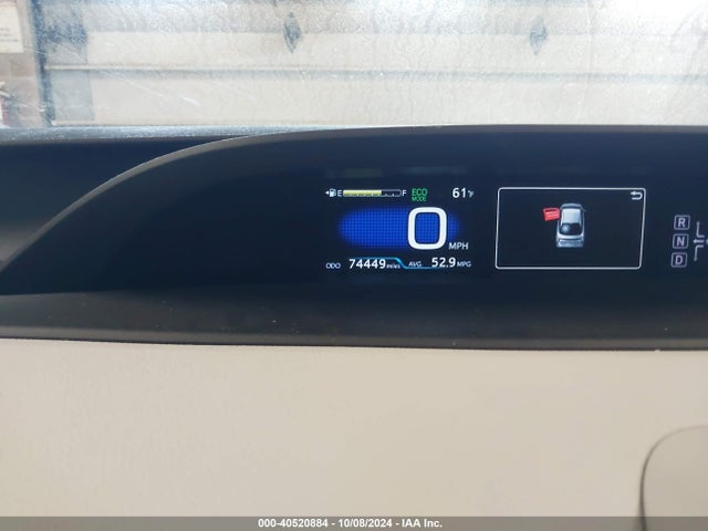 Toyota Prius Two Eco 2016 JTDKARFU2G3011076 Image 7
