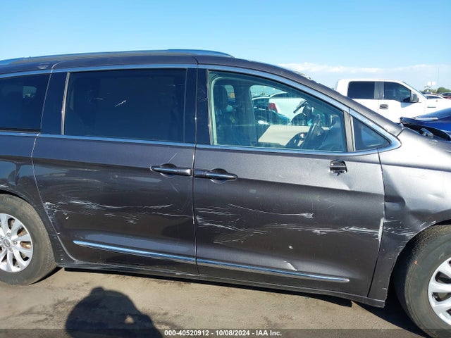 Chrysler Pacifica Touring L 2019 2C4RC1BG4KR700739 Image 13