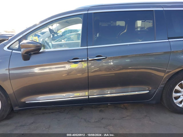 Chrysler Pacifica Touring L 2019 2C4RC1BG4KR700739 Image 14