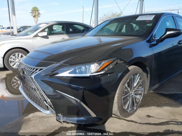 58ADA1C1XRU047541 Lexus ES 300H