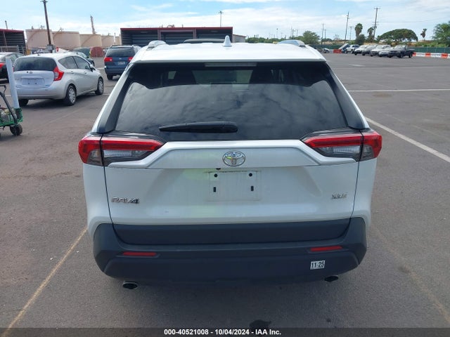Toyota Rav4 Xle Premium 2024 JTMC1RFV6RJ026921 Image 17