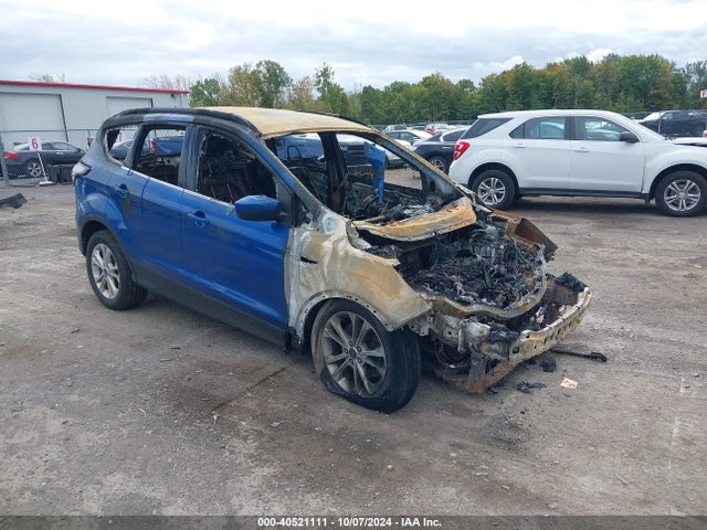Ford ESCAPE SE 2017 1FMCU9GD2HUD14831 Image 1