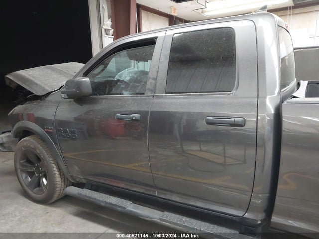 1C6RR6GTXMS574901 RAM 1500 Classic Warlock  4x2 6'4 Box