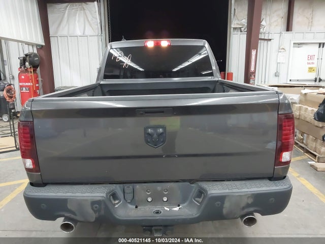 1C6RR6GTXMS574901 RAM 1500 Classic Warlock  4x2 6'4 Box