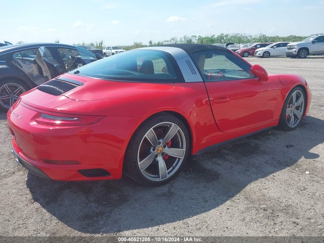 2018 PORSCHE 911 WP0BB2A93JS134762 Photo 3