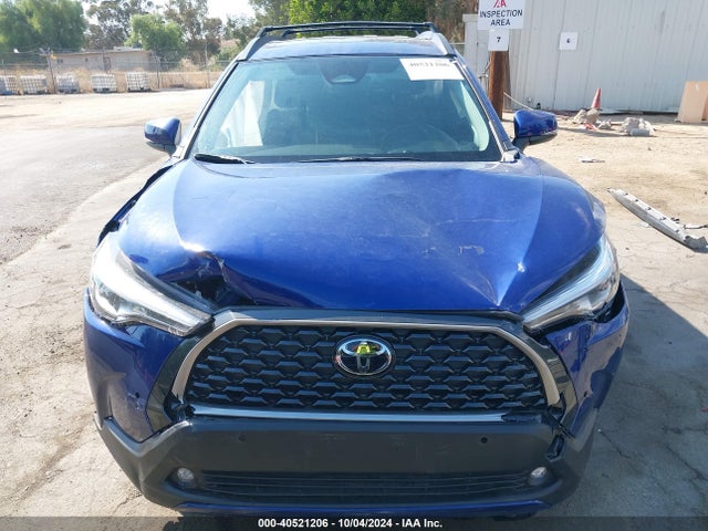 Toyota Corolla Cross Xle 2024 7MUDAAAG7RV082602 Image 12