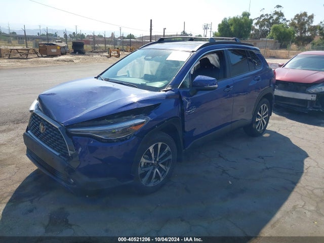 Toyota Corolla Cross Xle 2024 7MUDAAAG7RV082602 Image 2