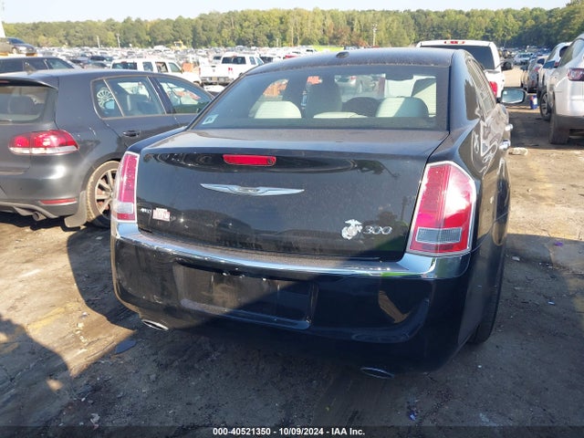 Chrysler 300 Uptown Edition 2014 2C3CCARG6EH381788 Image 16