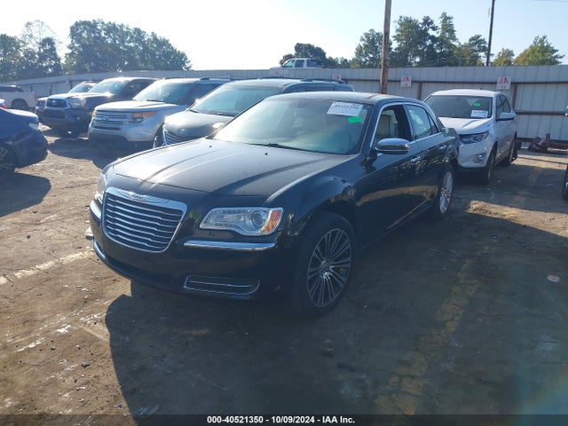 Chrysler 300 Uptown Edition 2014 2C3CCARG6EH381788 Image 2