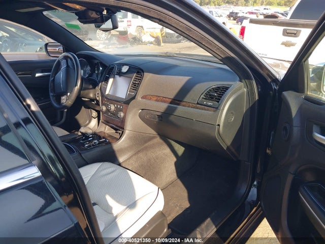 Chrysler 300 Uptown Edition 2014 2C3CCARG6EH381788 Image 5