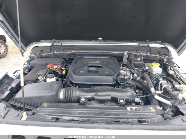 1C4HJXENXNW251397 Jeep Wrangler Unlimited Sahara 4x4