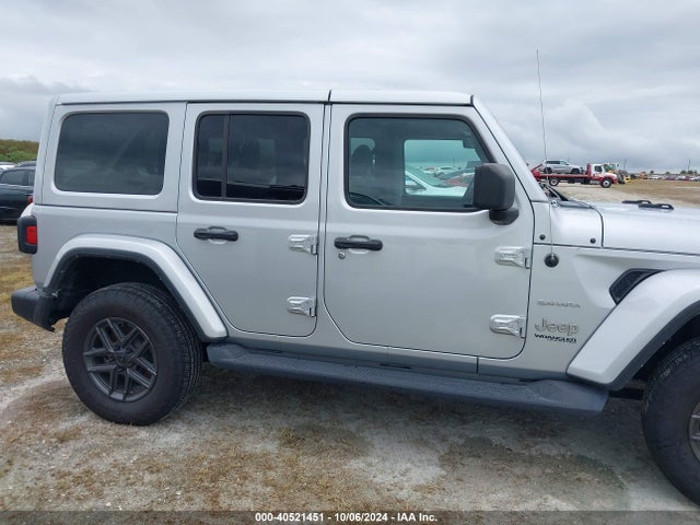 1C4HJXENXNW251397 Jeep Wrangler Unlimited Sahara 4x4