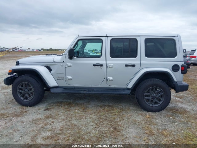1C4HJXENXNW251397 Jeep Wrangler Unlimited Sahara 4x4