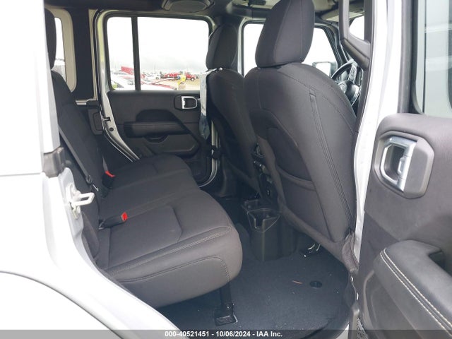 1C4HJXENXNW251397 Jeep Wrangler Unlimited Sahara 4x4