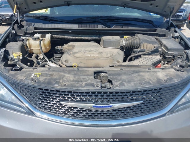 Chrysler Pacifica Touring L 2019 2C4RC1BGXKR537126 Image 10