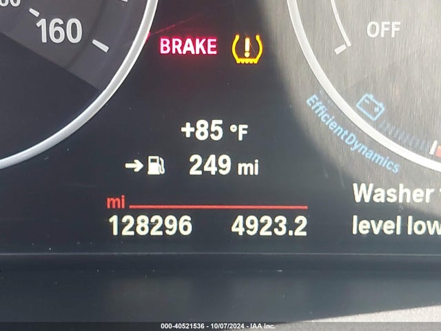 BMW 328I 2016 WBA8E9G57GNT46003 Image 15