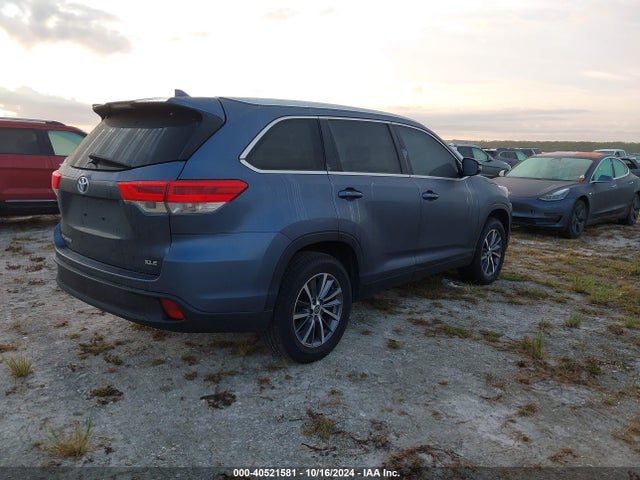 Toyota Highlander Xle 2019 5TDKZRFH2KS310294 Image 4