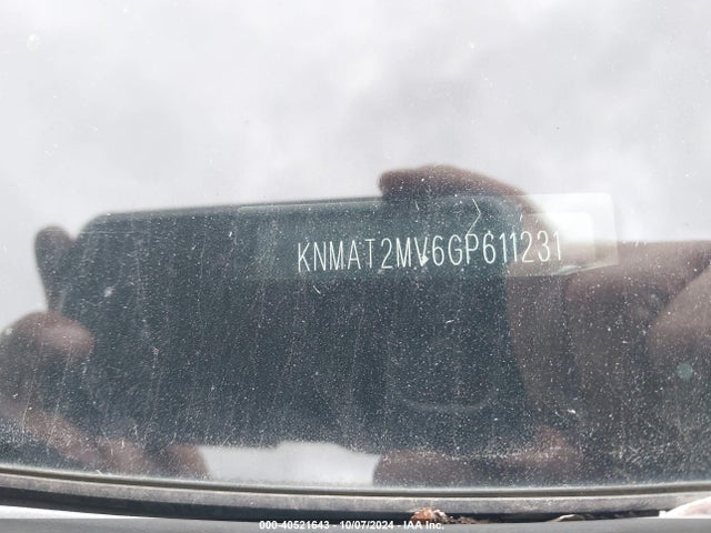 Nissan ROGUE S 2016 KNMAT2MV6GP611231 Image 17