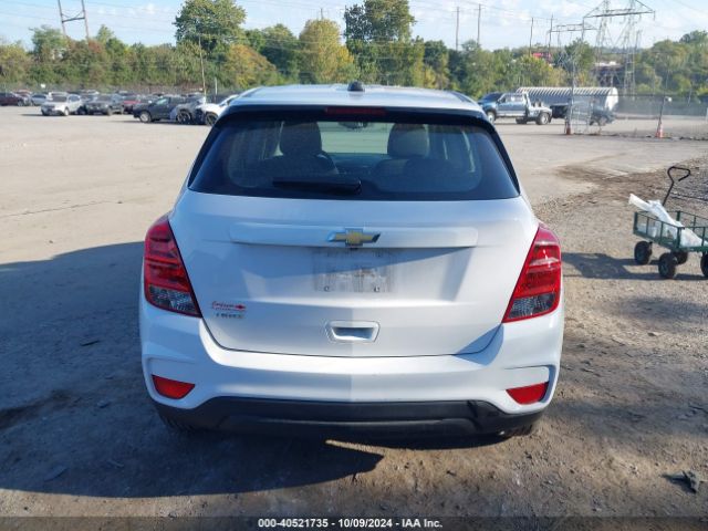 LSGCJKSB4KY008633 Chevrolet TRAX LS