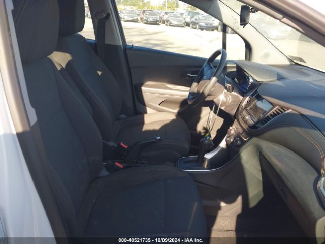LSGCJKSB4KY008633 Chevrolet TRAX LS