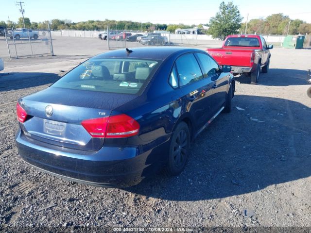 1VWAT7A35EC077821 Volkswagen Passat 1.8t Wolfsburg Edition
