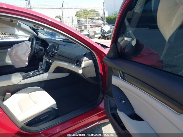 1HGCV1F90JA039825 Honda Accord Touring