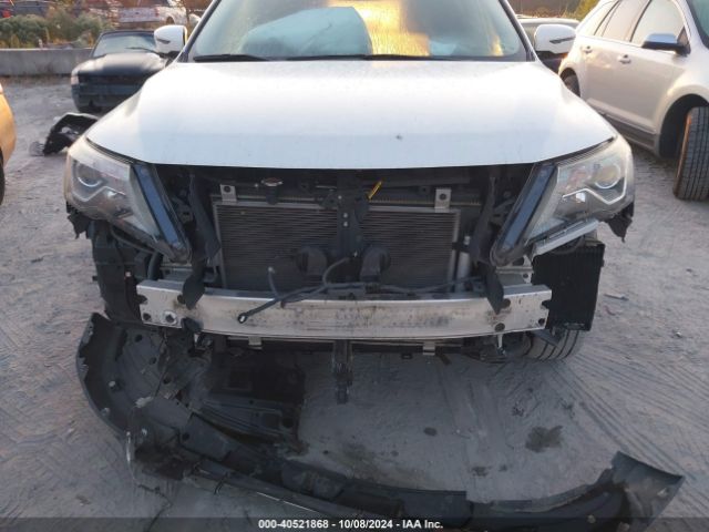 5N1DR2MM8HC657201 Nissan Pathfinder Sl