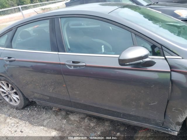 3FA6P0HD4HR118731 Ford FUSION SE