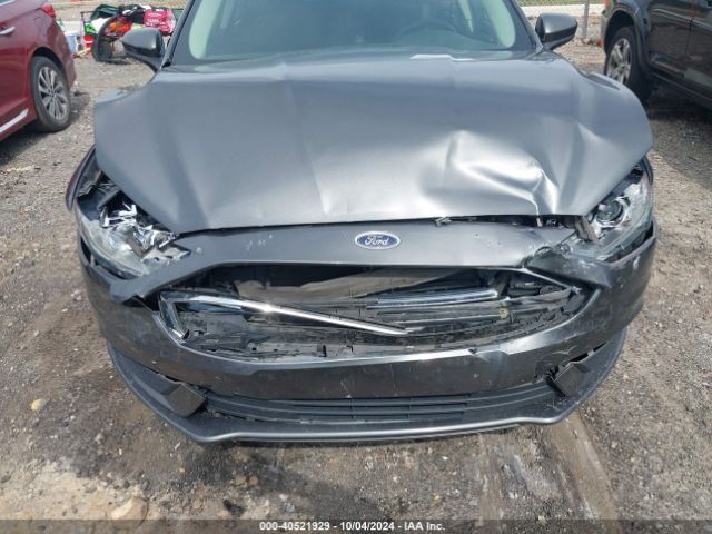 3FA6P0HD4HR118731 Ford FUSION SE