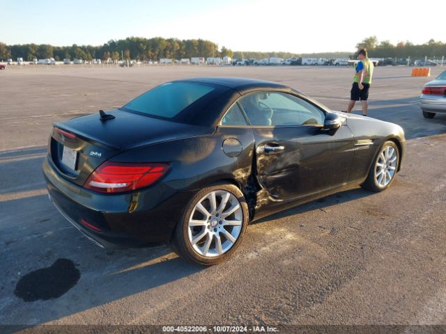WDDPK3JA0HF138668 Mercedes-Benz Slc 300