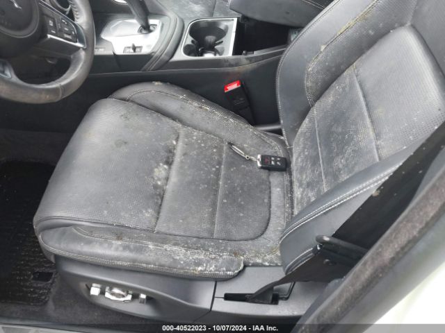 2019 JAGUAR E-PACE SADFM2GX7K1Z63475 Photo 5