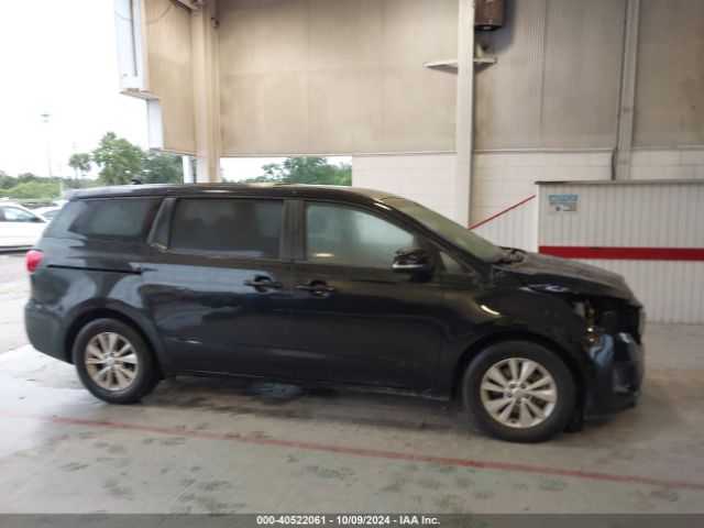 KNDMB5C14H6236043 KIA SEDONA LX