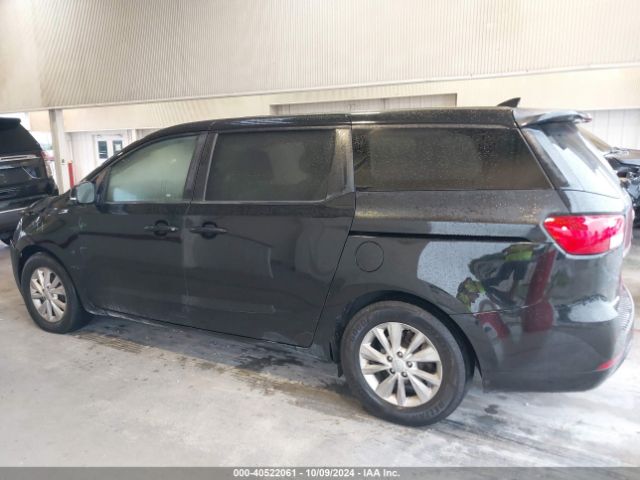 KNDMB5C14H6236043 KIA SEDONA LX